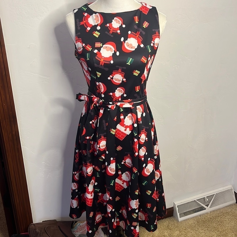 Ouges Holiday Santa Christmas Sleeveless Dress Size Small